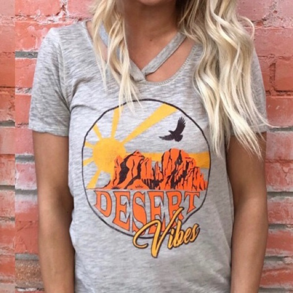 NWT desert tee shirt-size large